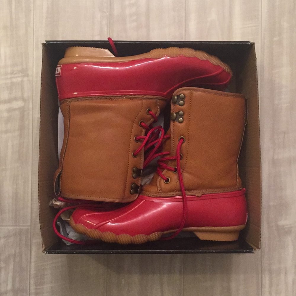 Duck Boots, size 8